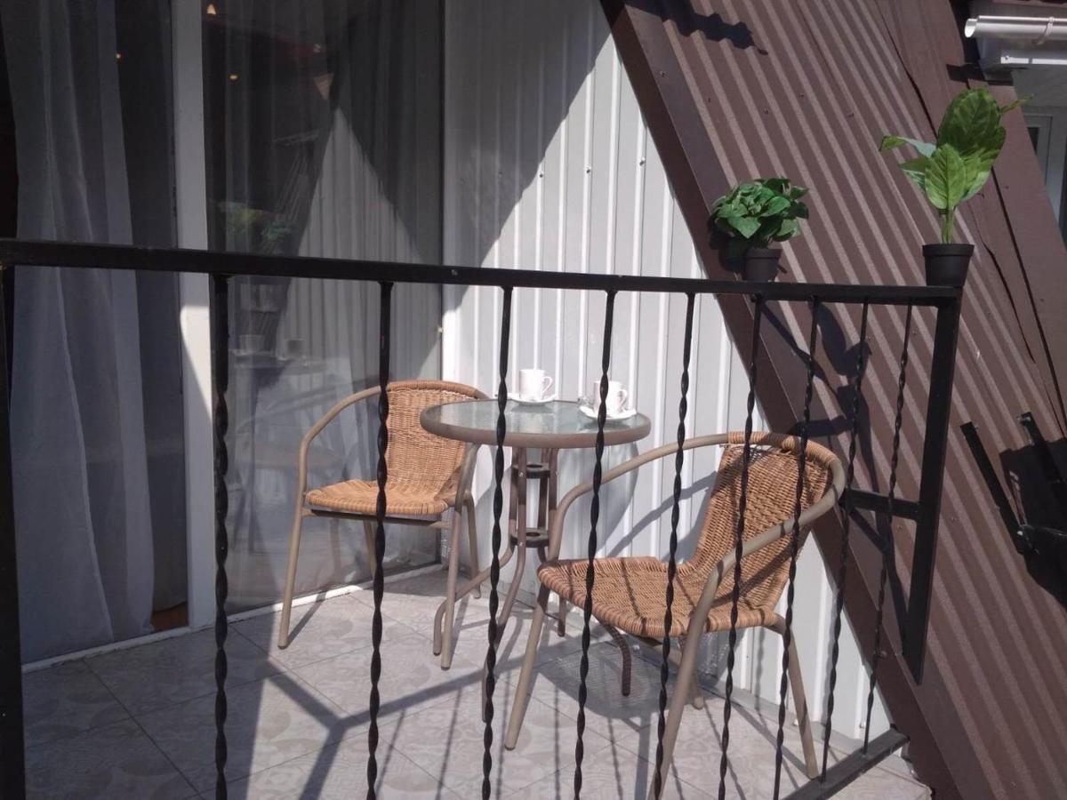 Studio Near Metro Yaroslava Mudroho, Universytet - Mykoly Khvylovoho Str 5-3 Harkiv Dış mekan fotoğraf