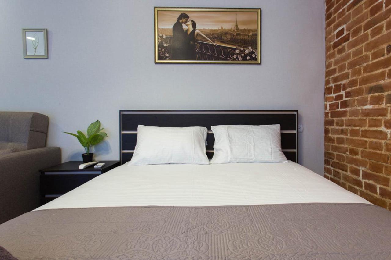 Studio Near Metro Yaroslava Mudroho, Universytet - Mykoly Khvylovoho Str 5-3 Harkiv Dış mekan fotoğraf