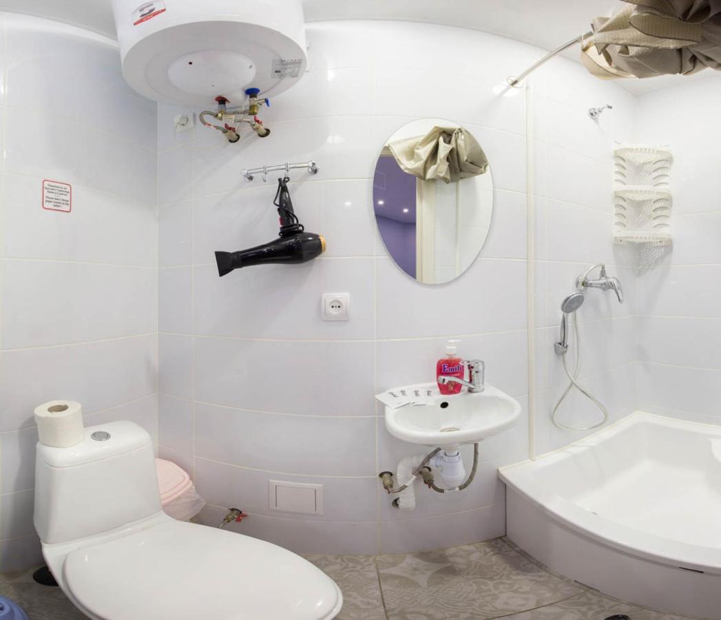 Studio Near Metro Yaroslava Mudroho, Universytet - Mykoly Khvylovoho Str 5-3 Harkiv Dış mekan fotoğraf
